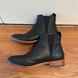 Nisolo everyday Chelsea boot women size 7.5